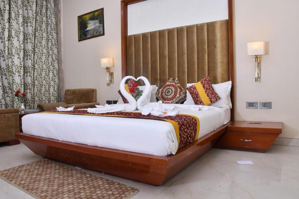 Moon And Mars Resort Tilsahri Buitenkant foto