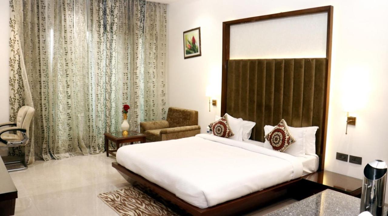 Moon And Mars Resort Tilsahri Buitenkant foto